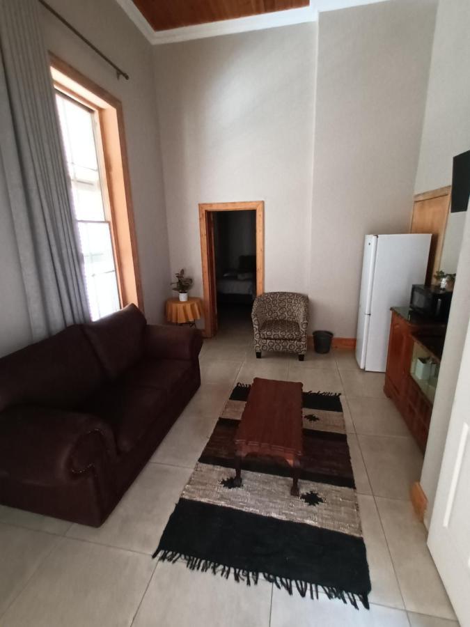 Featherhouse Колесберг Стая снимка